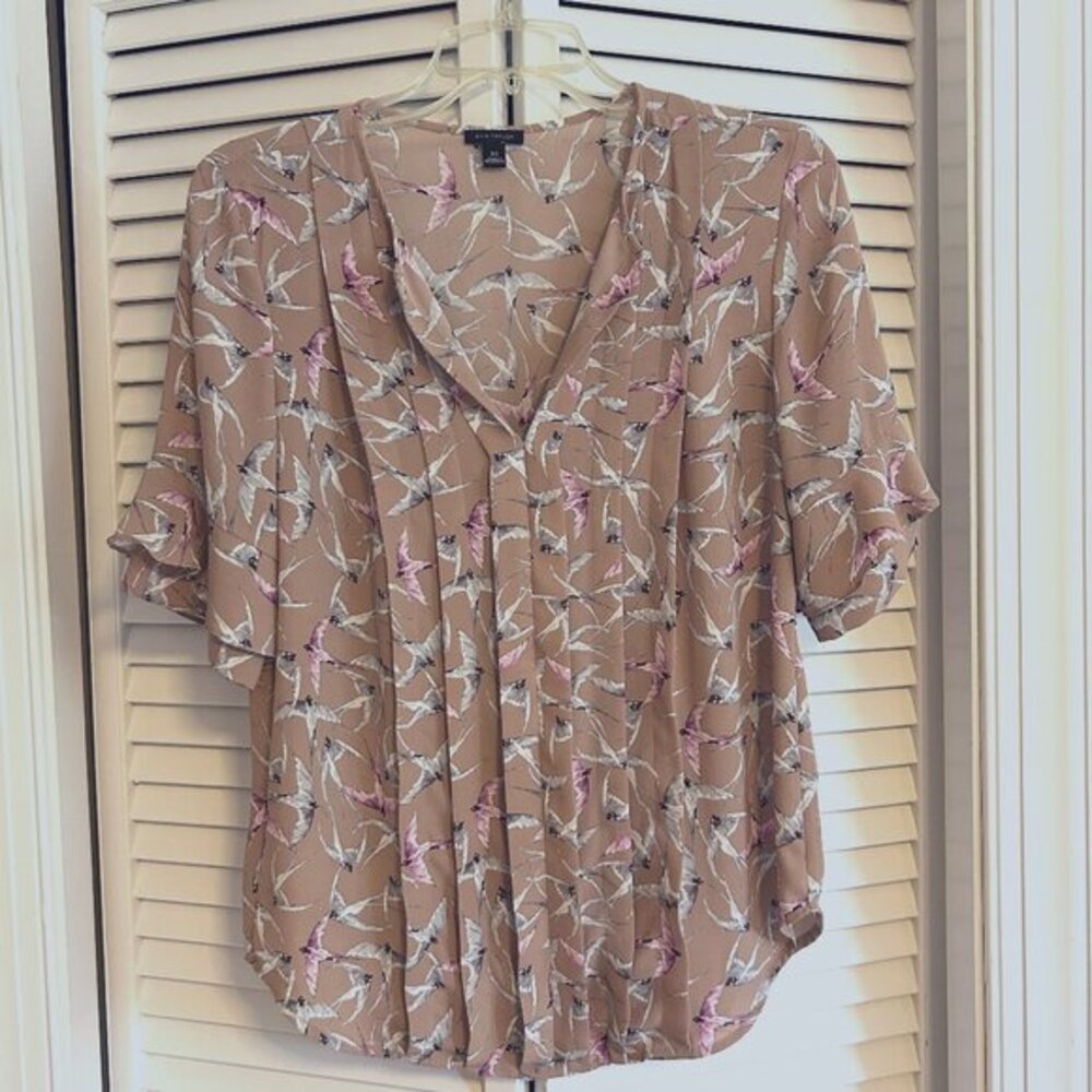 Ann Taylor Sparrow Bird Pleated Blouse Career Top Size XS/S